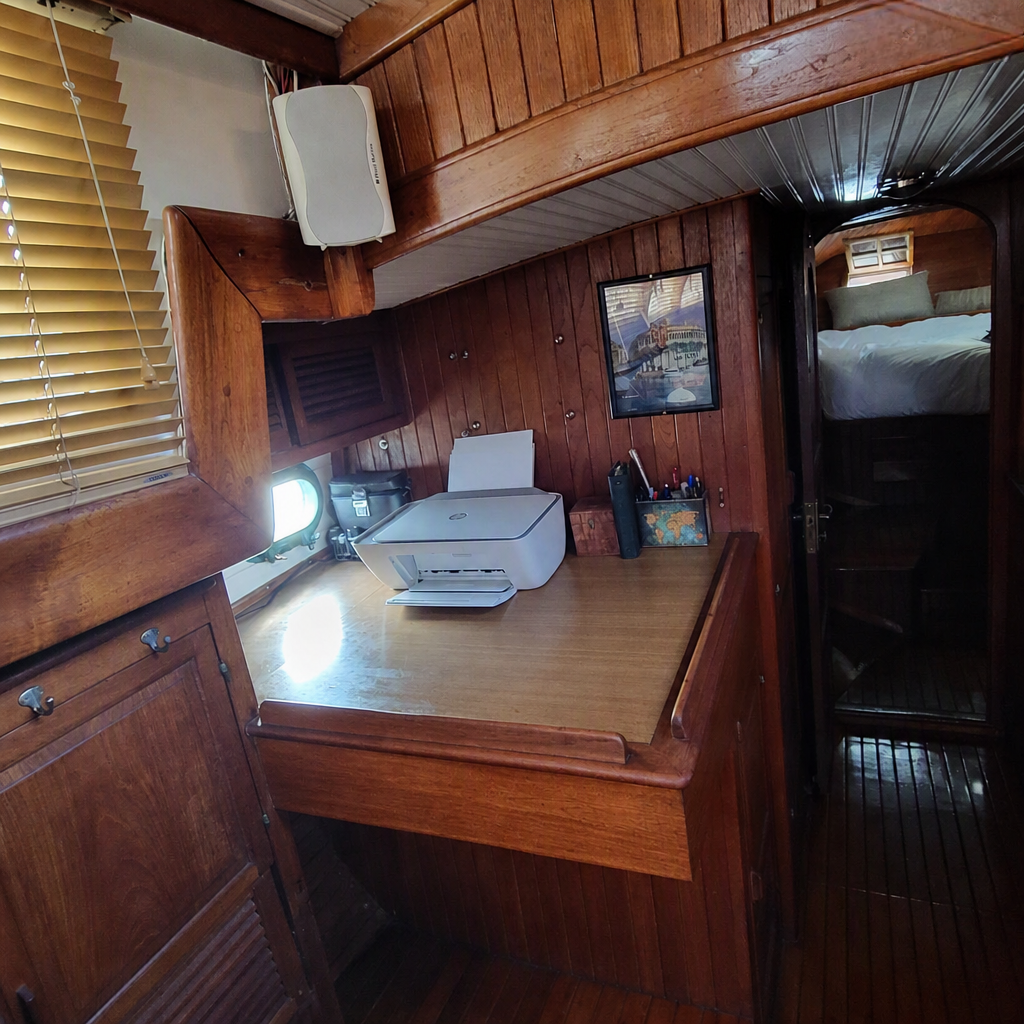 Chart Table / Nav Desk